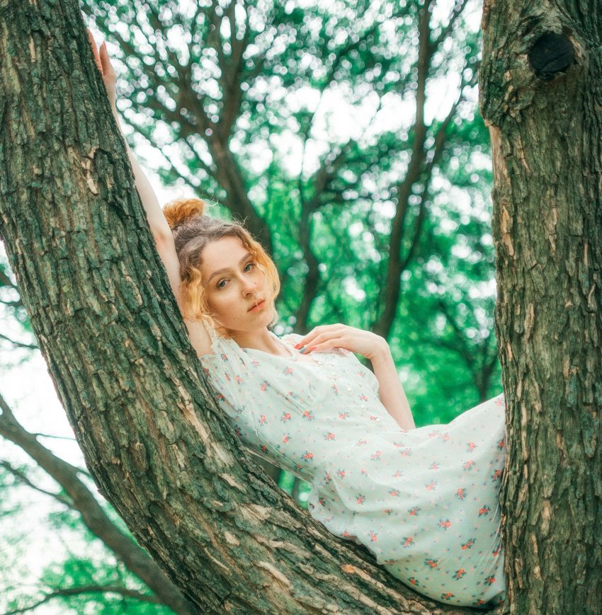 4 Zodiacs Always Daydreaming About Their Soulmate