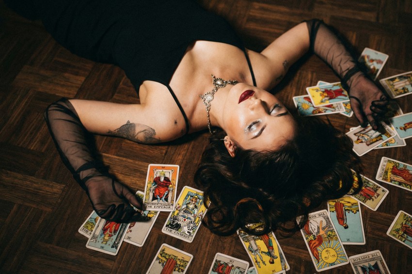 5 Zodiac Signs Who Are Overwhelmed Right Now (+ Tarot Advice On Seeing A Fresh Perspective)