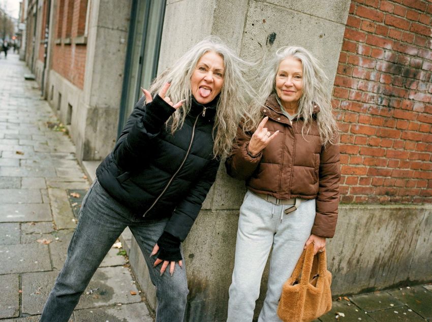 How You Cultivate Once-In-A-Lifetime Connections, Based On Your Zodiac Sign