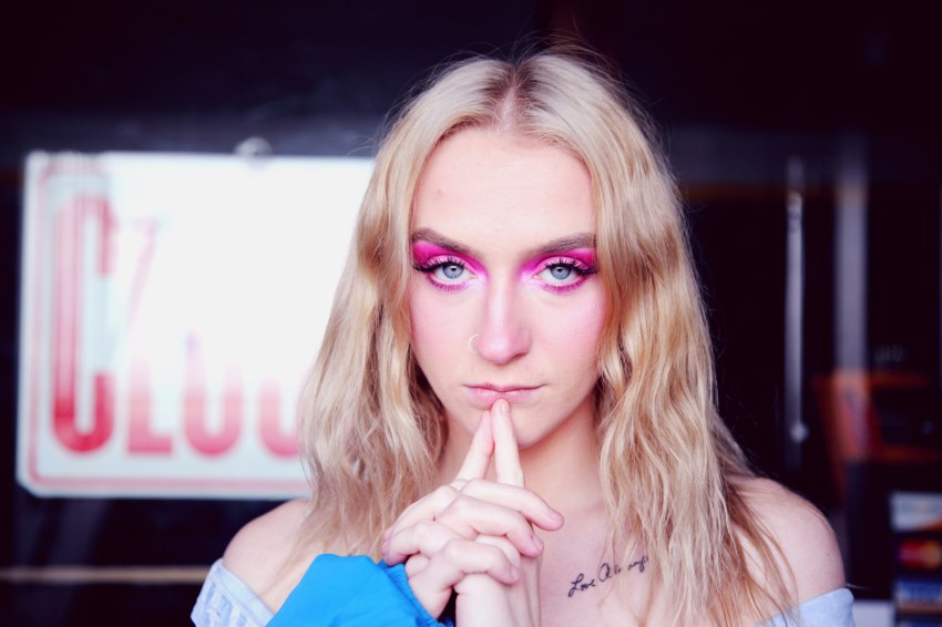 4 Zodiac Signs That Crave Attention