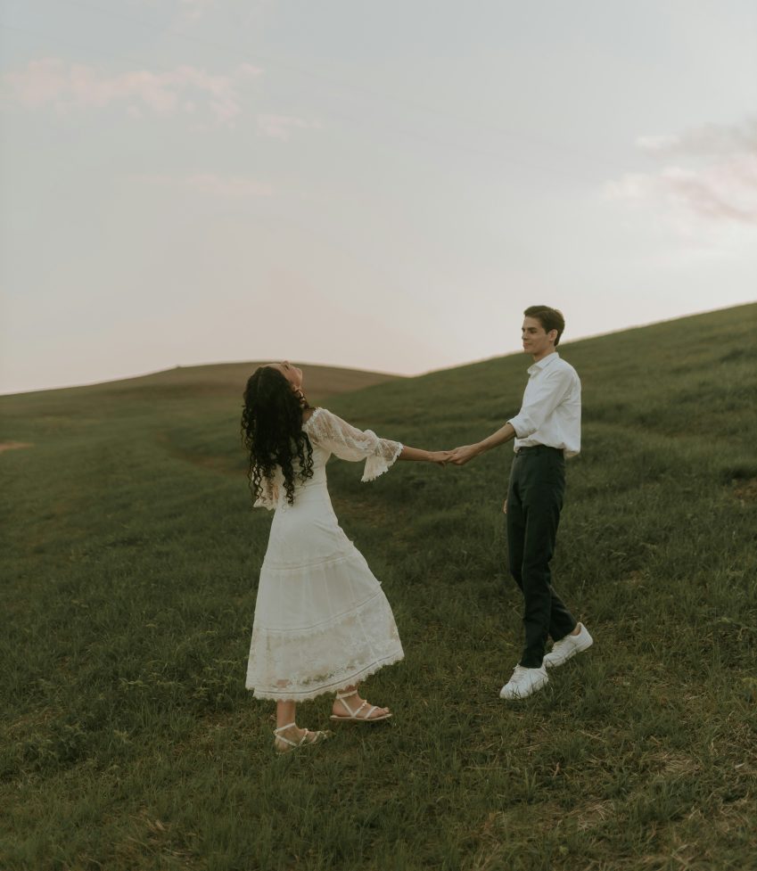 5 Zodiac Duos That Embody A Fairy Tale Love