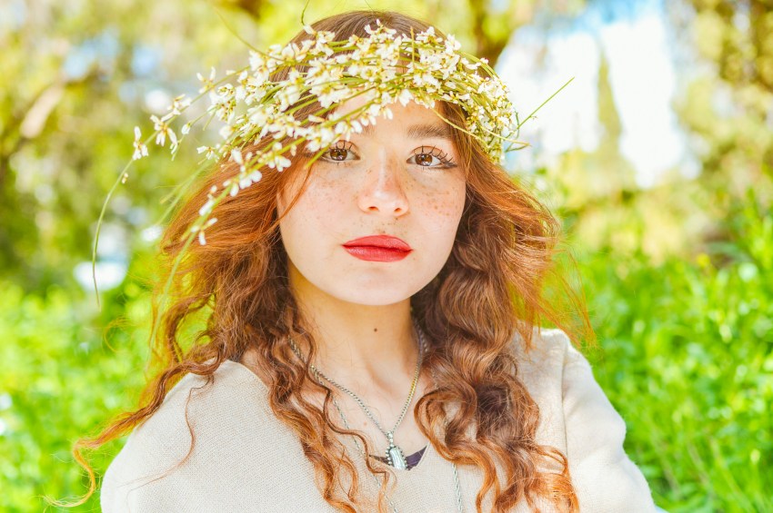 4 Zodiacs Whose “April Showers” Will Bring “May Flowers”