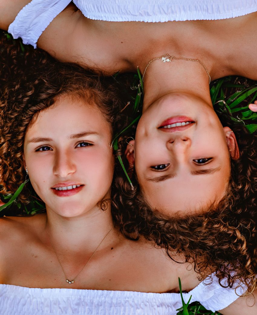 4 Zodiac Signs Whose Souls Are Mirrors