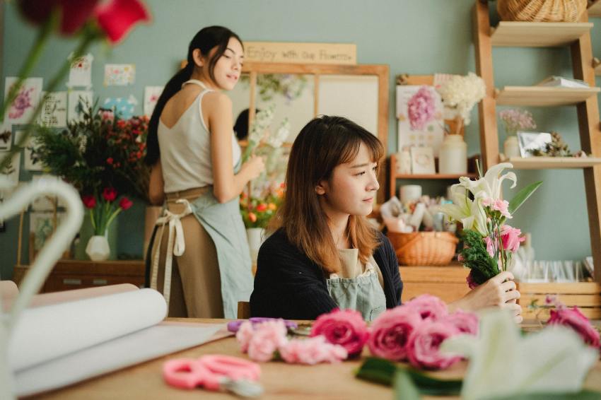 What Etsy Product Each Zodiac Should Sell
