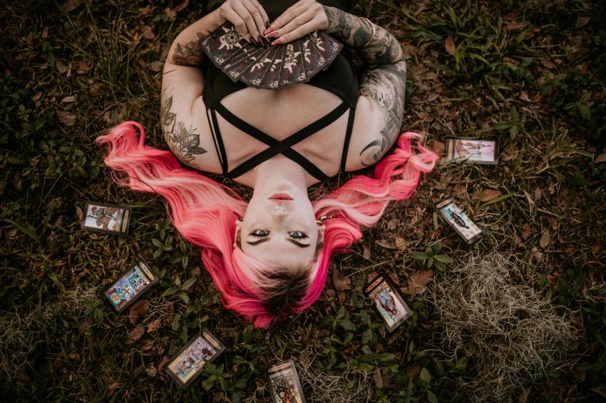 Tarot Reveals 3 Zodiac Signs On The Brink Of Heartbreak