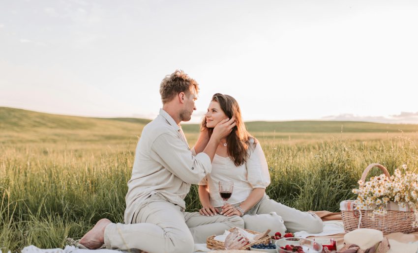 4 Zodiac Duos Whose Auras Match Perfectly