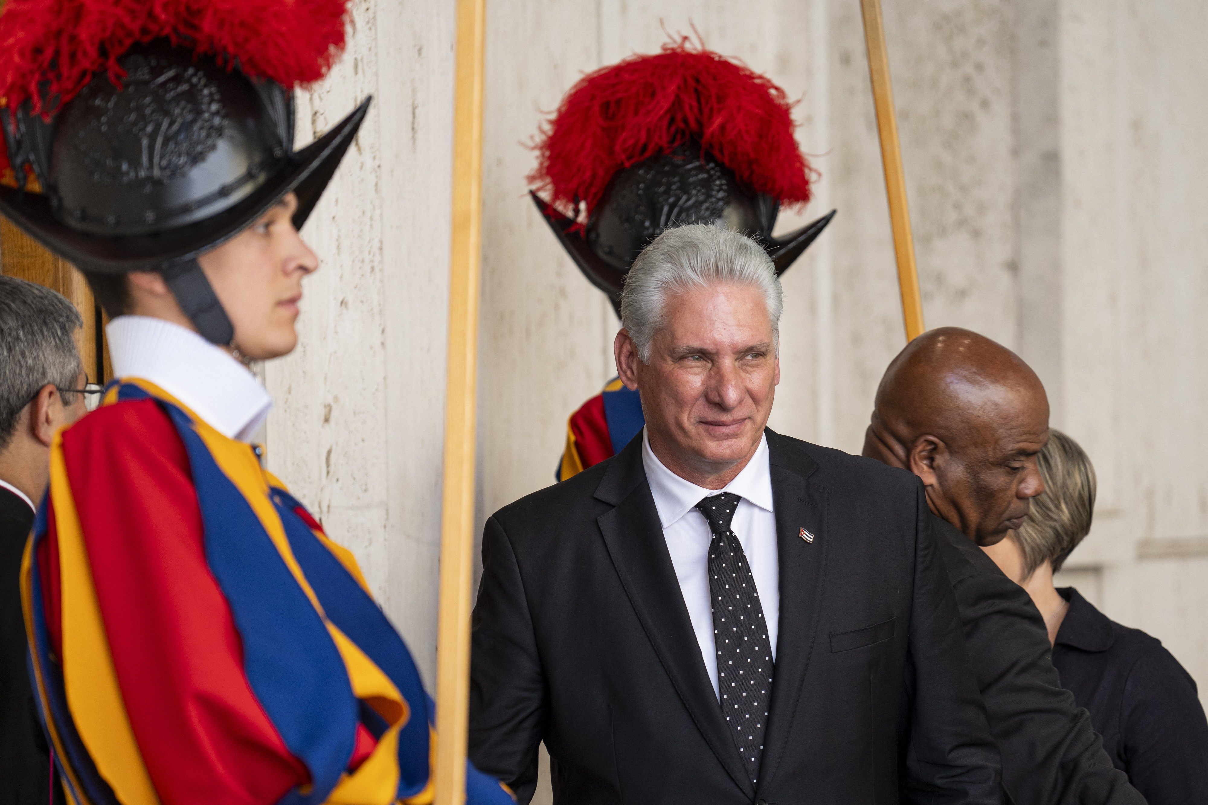 Click to open the image gallery Miguel Díaz-Canel and his wife Lis Cuesta Peraza meeting Pope Francis at the Studio of Paul VI Hall in Vatican City