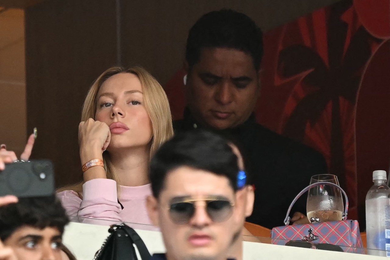 Ester Exposito at Miami Stadium for the 2026 FIFA World Cup third-place match between France and England