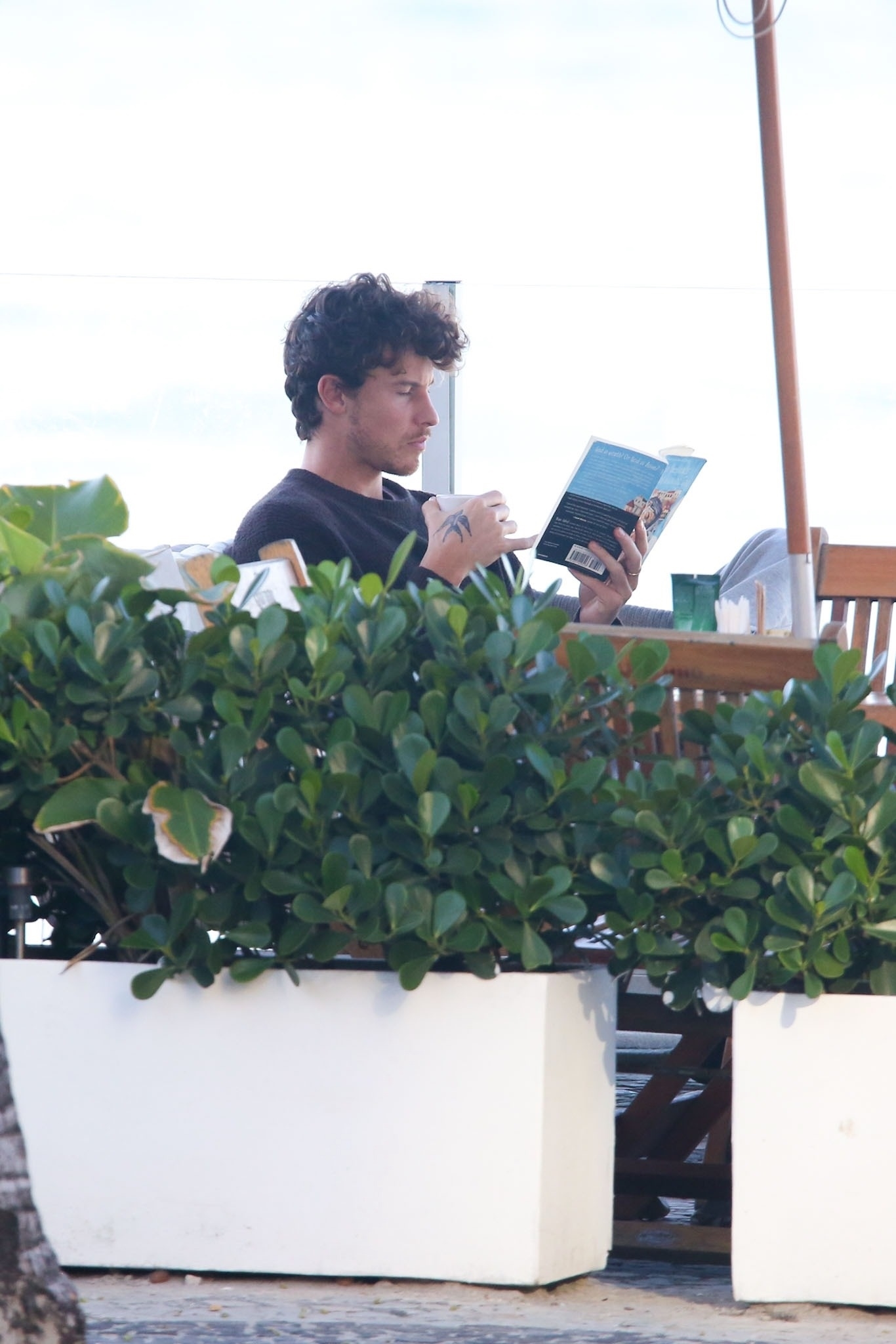 Shawn Mendes and Bruna Marquezine at a beach kiosk in São Conrado, Rio de Janeiro