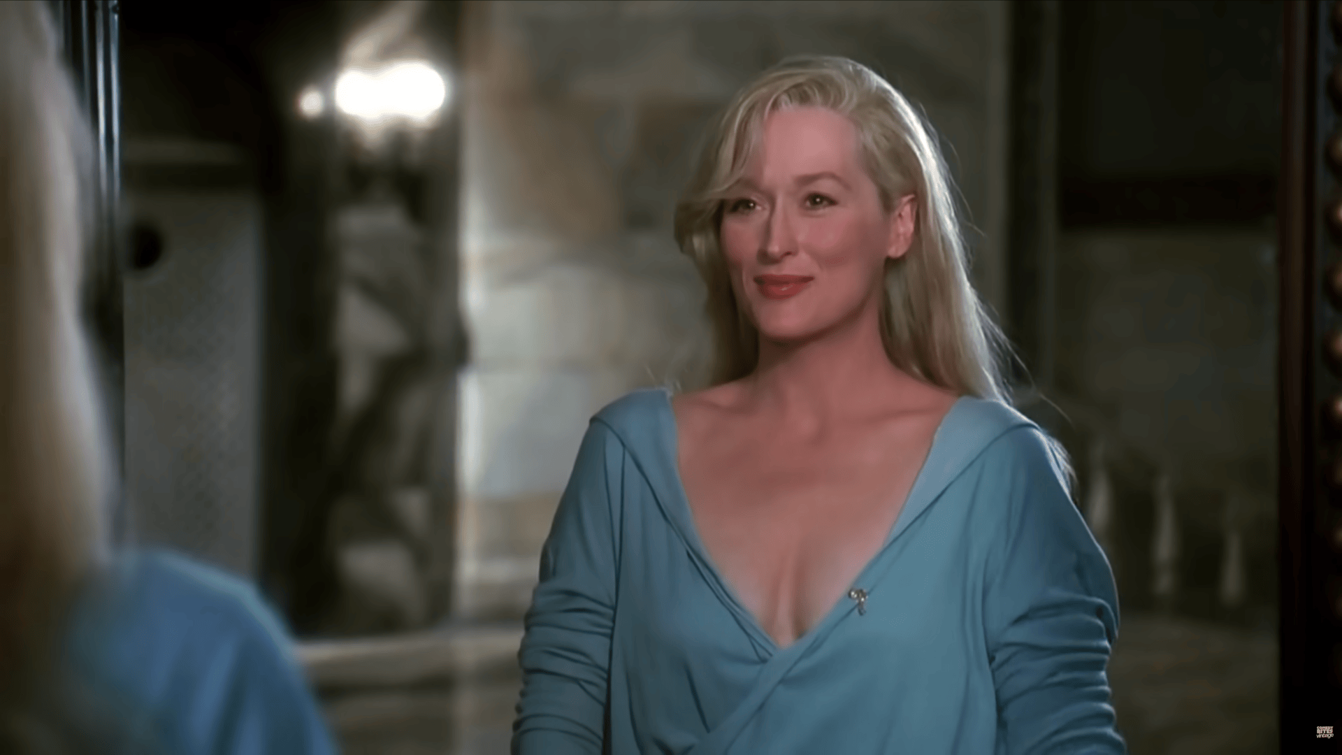 Meryl Streep's Famous Chest-Lift Scene in Death Becomes Her Wasn't CGI. A Crew Member Crouched Behind Her and Pushed by Hand