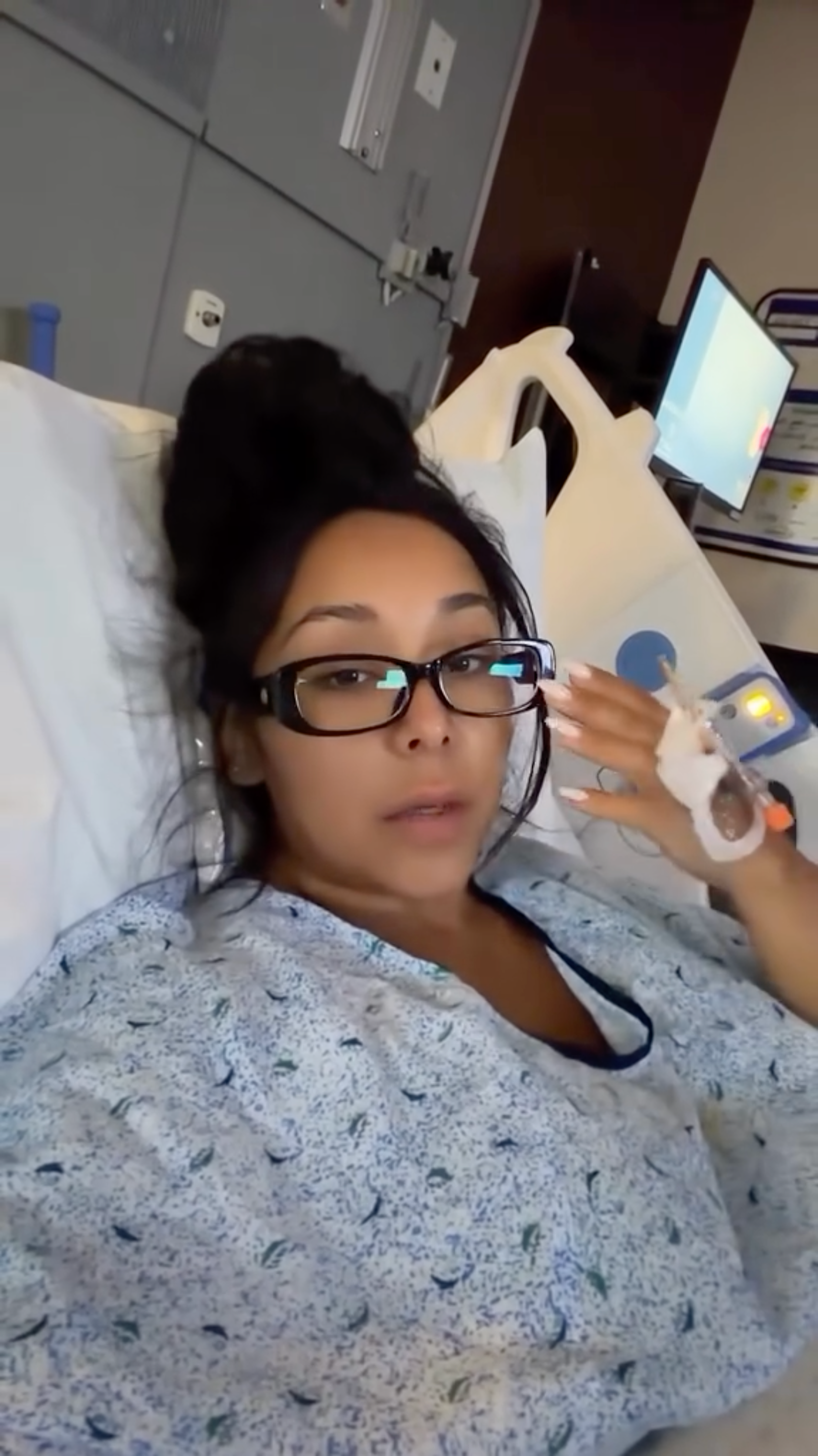 Snooki Had Her Uterus, Cervix, Fallopian Tubes, and Part of Her Vagina Removed, and Says the First Couple of Days Are Hell