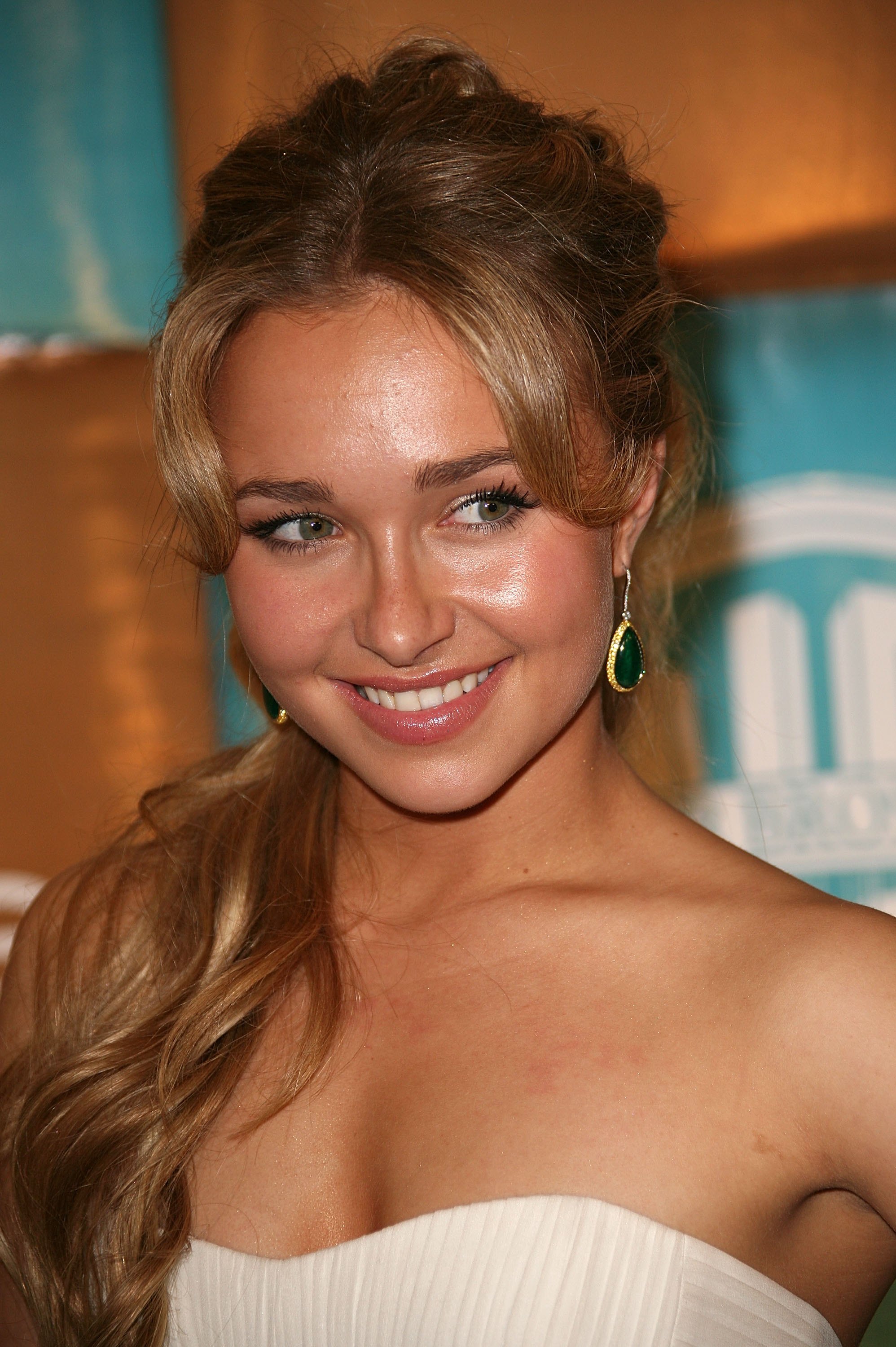 Hayden Panettiere arriving at the InStyle and Warner Bros. Golden Globe After Party at the Beverly Hilton in 2007